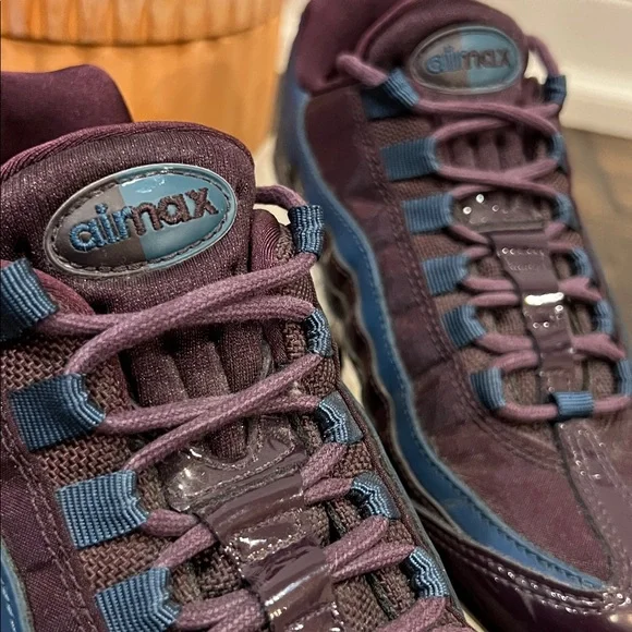 Nike Air Max 95 SE Port Wine / Space Blue - Picture 4 of 9